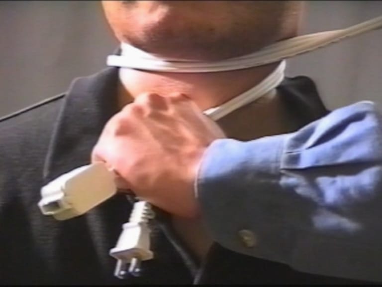 뿔들, 송곳니들 그리고 갑각들