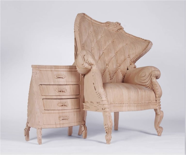 트위스트 암체어