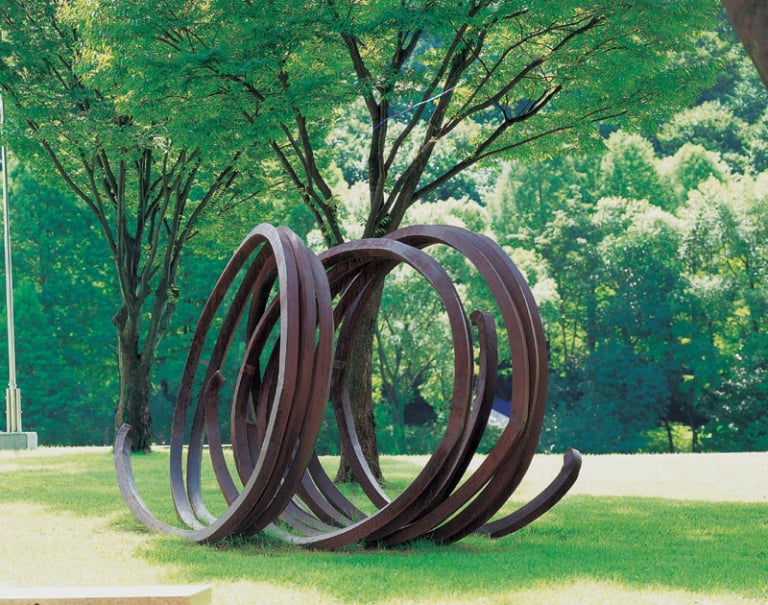 세 개의 비결정적 선