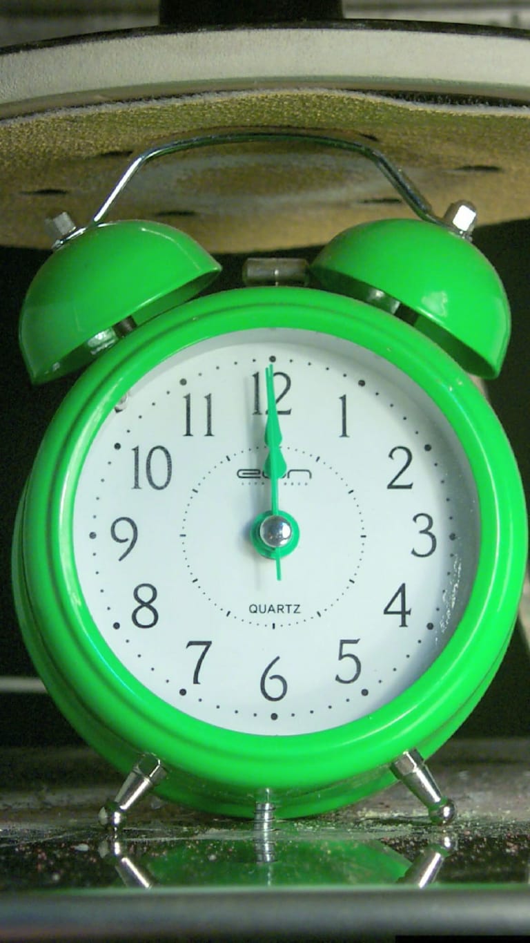 진실에 접근하기_알람시계