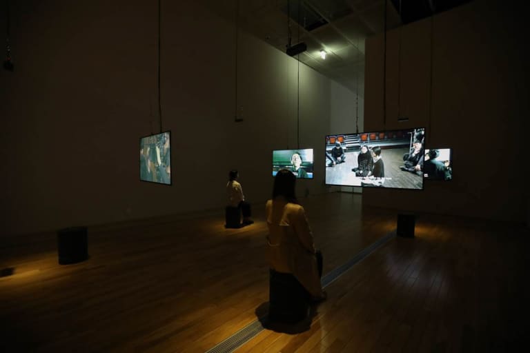 일본인 연기하기