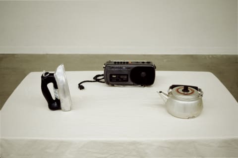 라디오 모양의 다리미, 다리미 모양의 주전자, 주전자 모양의 라디오